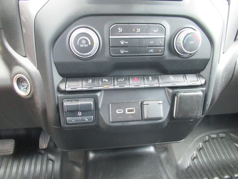 Used 2024 Chevrolet Silverado 2500 W/T w/ WT Convenience Package AWD/4WD image 22