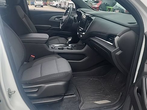 Used 2022 Chevrolet Traverse LT w/ LPO, Floor Liner Package AWD/4WD image 18