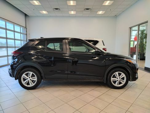 Used 2024 Nissan Kicks S FWD image 2