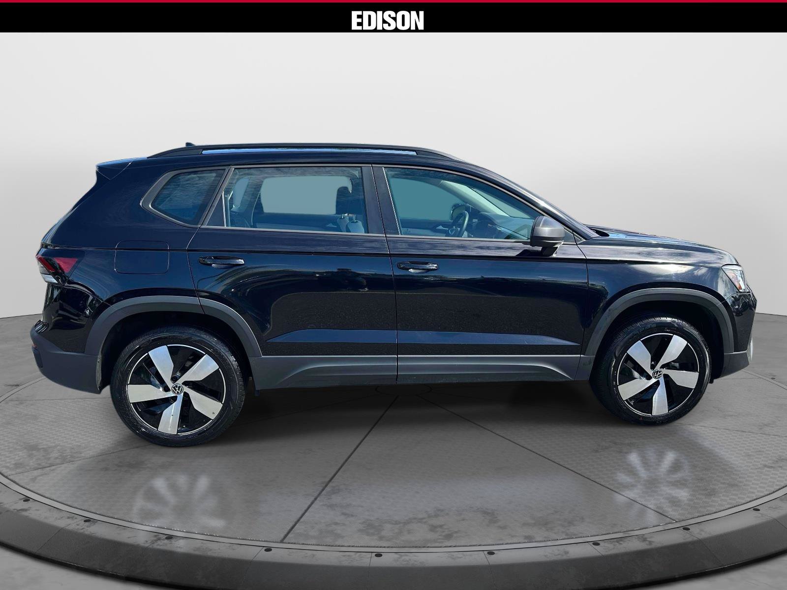 Used 2025 Volkswagen Taos S AWD/4WD image 3