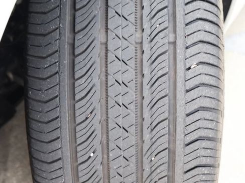 Used 2023 Buick Envision Avenir AWD/4WD image 11