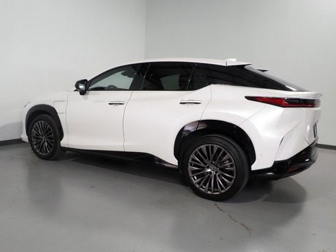 Used 2023 Lexus RZ 450e Luxury w/ Accessory Package (2T) image 8