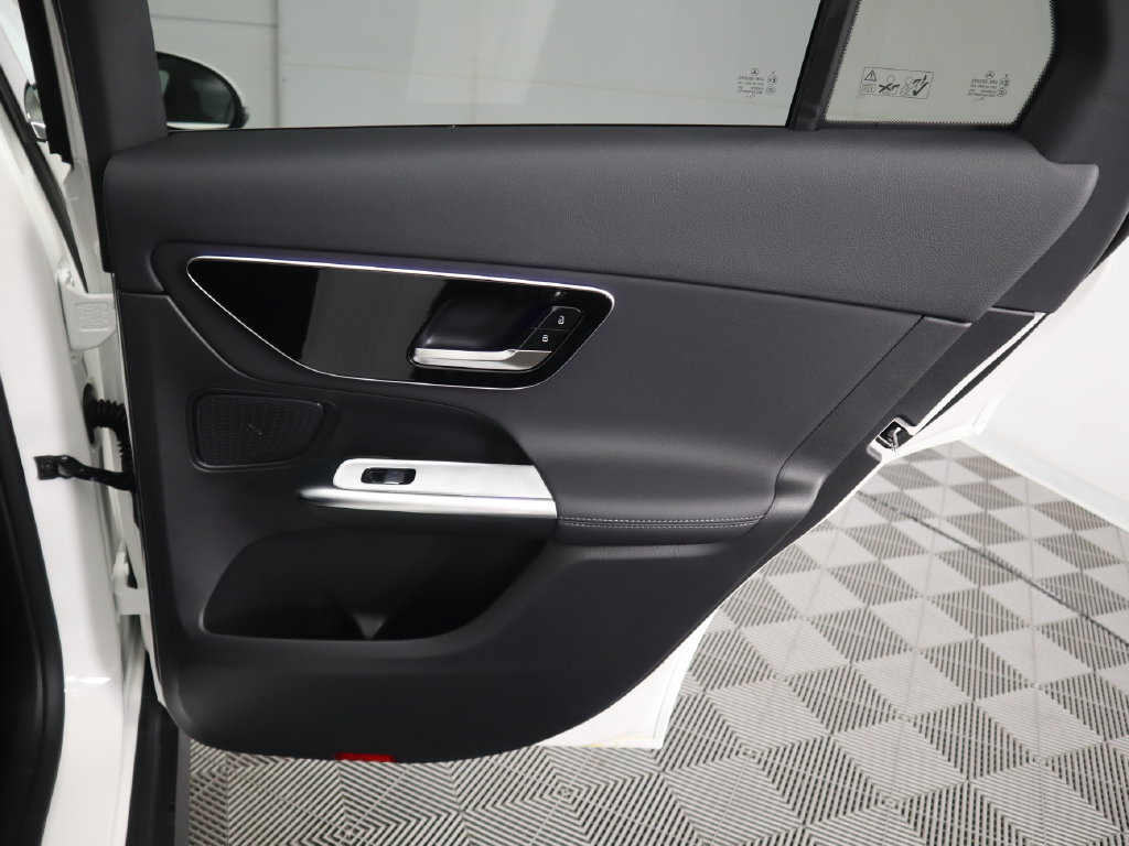 Certified 2026 Mercedes-Benz GLC 300 image 28