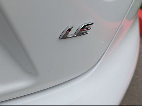 Certified 2022 Toyota Corolla LE image 6