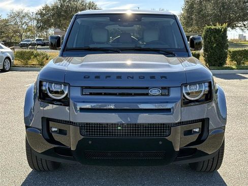 New 2026 Land Rover Defender 110 X-Dynamic SE image 8