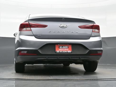 Used 2019 Hyundai Elantra SE w/ Cargo Package FWD image 25