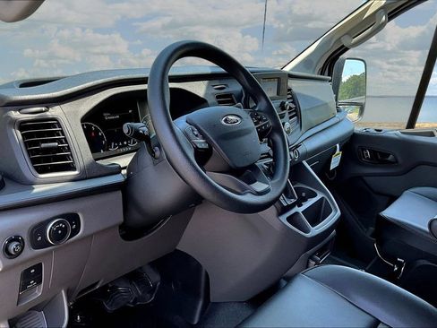 Certified 2025 Ford Transit 150 Low Roof RWD image 18