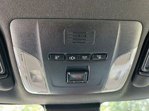 Used 2020 Toyota Corolla SE FWD image 26