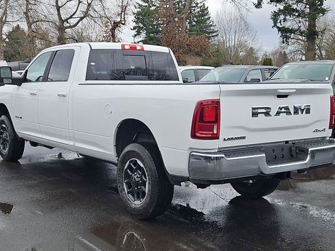 New 2026 RAM 2500 Laramie AWD/4WD image 5