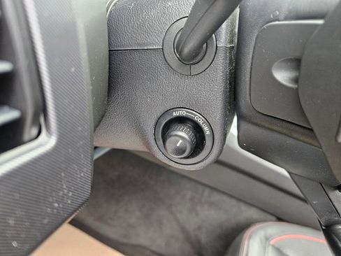 Used 2013 Jaguar XF R-S image 36