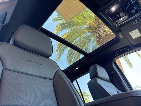 New 2026 GMC Yukon Denali w/ Sun & Power Step Package AWD/4WD image 18