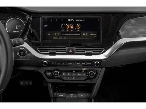 Used 2022 Kia Niro EX Premium w/ Cold Weather Package FWD image 13