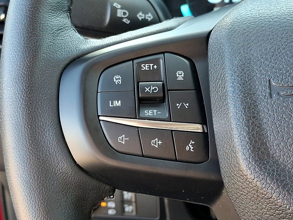 Used 2025 Ford Ranger Lariat w/ FX4 Off-Road Package AWD/4WD image 19