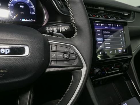 Used 2023 Jeep Grand Cherokee L Altitude image 34
