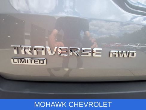 Used 2024 Chevrolet Traverse LT AWD/4WD image 33