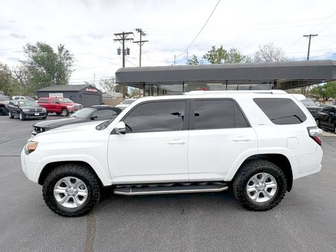 Used 2015 Toyota 4Runner SR5 Premium AWD/4WD image 3