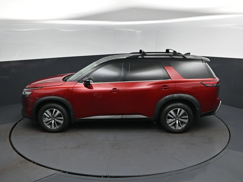 Used 2022 Nissan Pathfinder SL FWD image 32