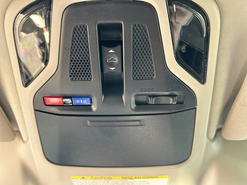 Used 2022 Subaru Outback Premium image 36