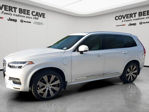 Used 2024 Volvo XC90 T8 Ultimate w/ Protection Package Premier image 4