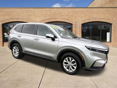 Used 2025 Honda CR-V LX
