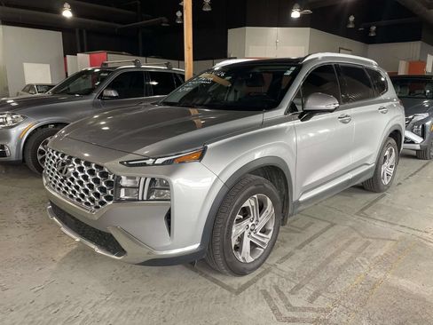 Used 2023 Hyundai Santa Fe SEL w/ Premium Package FWD image 3