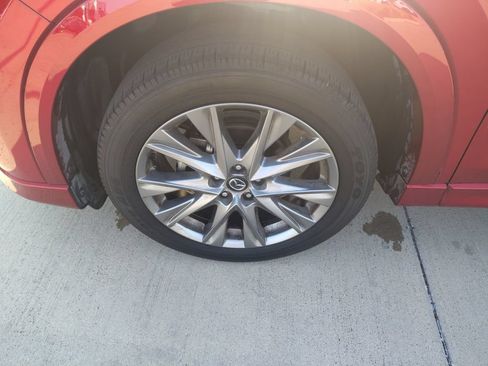 Used 2024 MAZDA CX-5 AWD 2.5 S w/ Premium Package image 2
