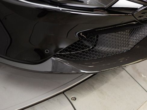 Certified 2021 Ferrari Roma image 22