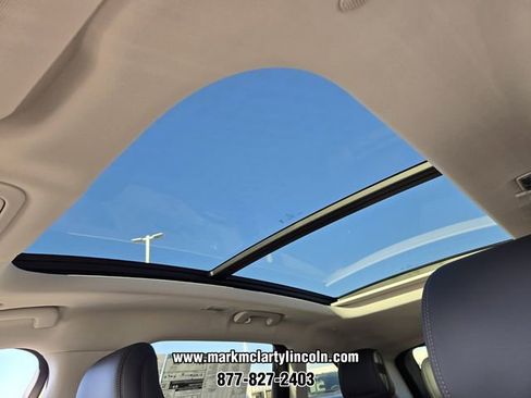 New 2026 Lincoln Nautilus Reserve image 6