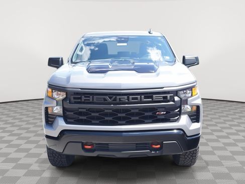 New 2026 Chevrolet Silverado 1500 Custom Trail Boss w/ LPO, Dark Essentials Package AWD/4WD image 9
