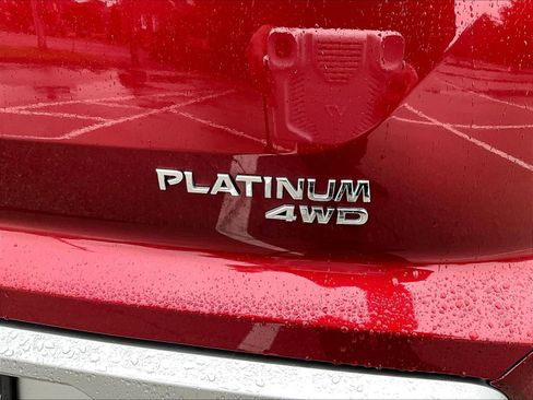 Certified 2025 Nissan Pathfinder Platinum w/ Cargo Package AWD/4WD image 24