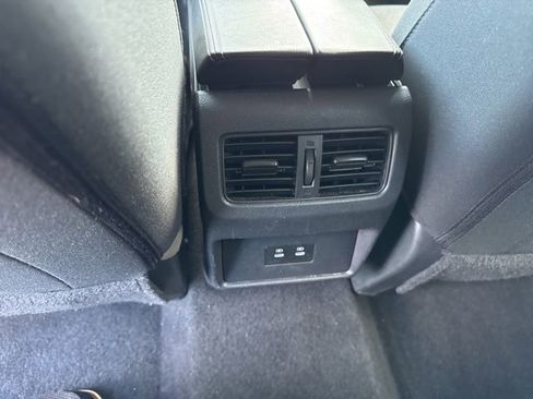 Used 2024 Nissan Rogue SV FWD image 13