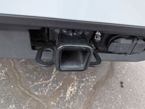 Used 2025 Ford Expedition Active image 12