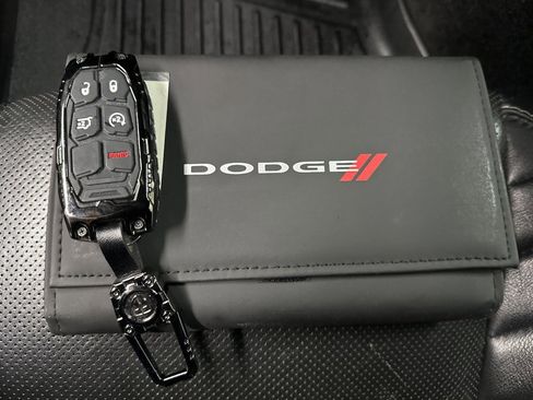 Used 2016 Dodge Challenger SRT Hellcat image 43