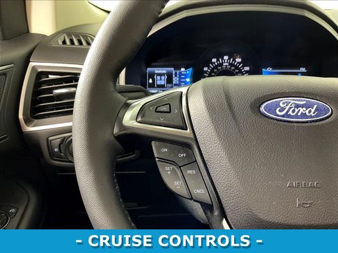 Used 2024 Ford Edge SEL w/ Convenience Package AWD/4WD image 11