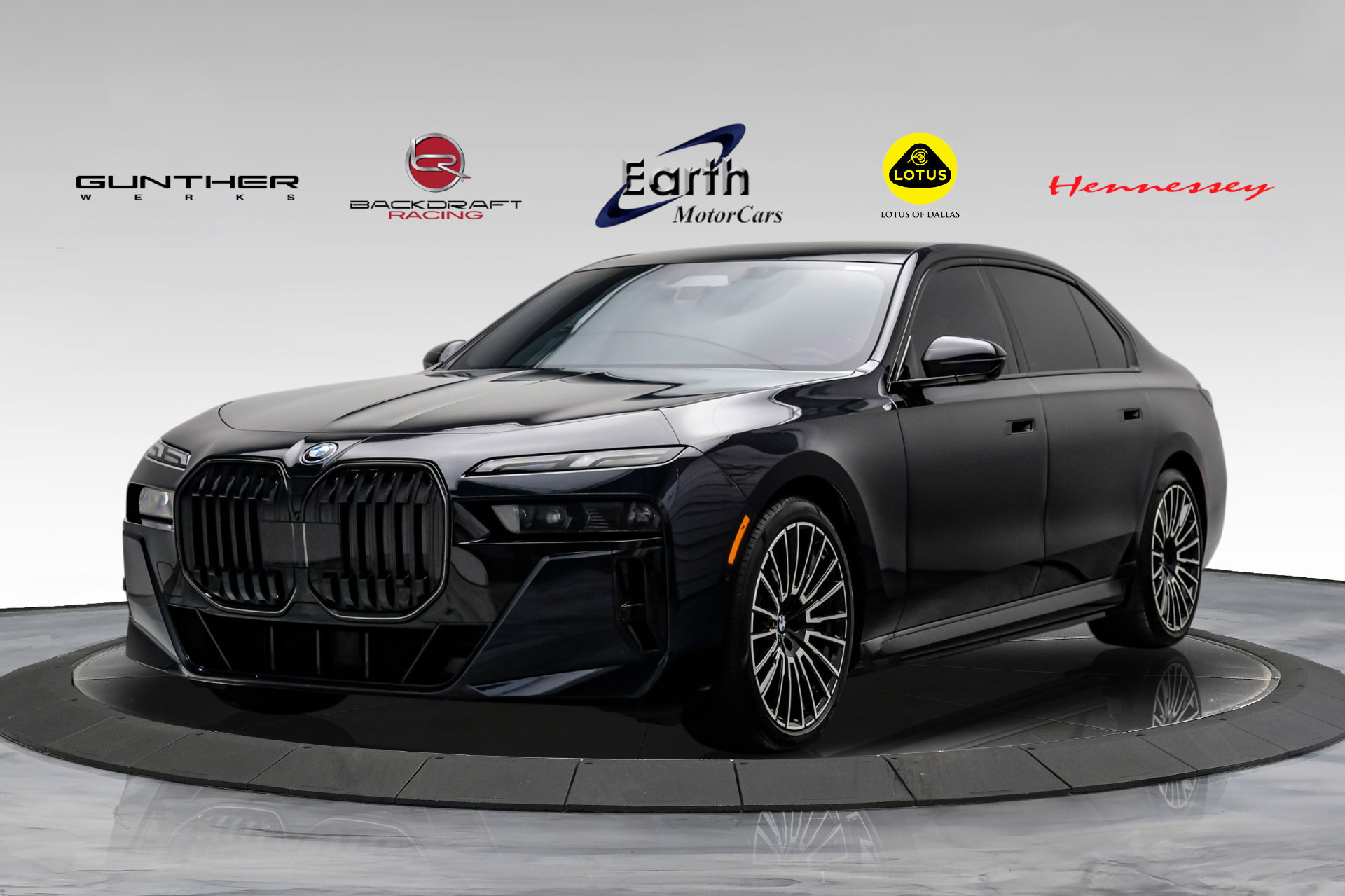 Used 2025 BMW i7 xDrive60 AWD/4WD image 1