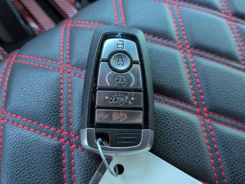 Certified 2025 Ford F150 Raptor image 30