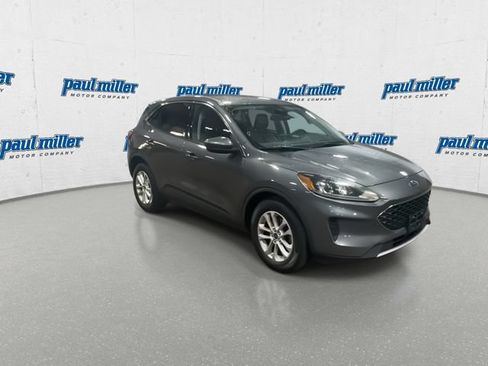 Used 2021 Ford Escape SE FWD image 13