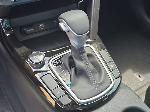 New 2026 Kia Seltos S FWD image 25