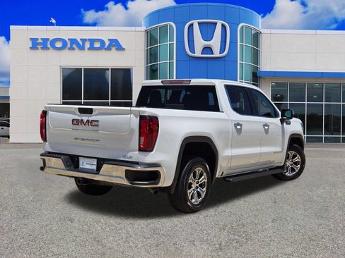 Used 2021 GMC Sierra 1500 SLT w/ SLT Convenience Package RWD image 3