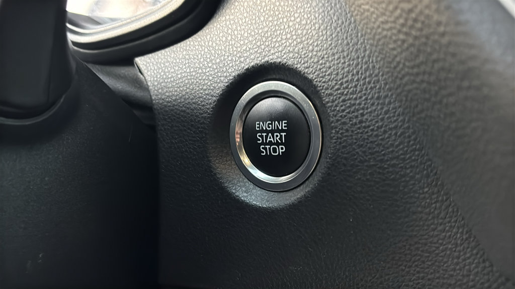 Used 2025 Toyota Corolla SE FWD image 15