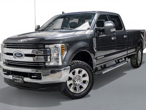 Used 2019 Ford F350 Lariat w/ Chrome Package AWD/4WD image 4
