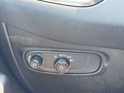 Certified 2024 Chevrolet Equinox LT w/ LPO, Floor Liner Package AWD/4WD image 17