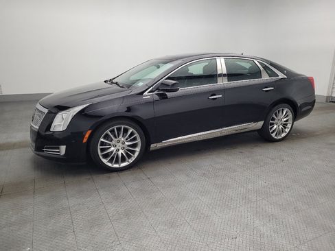 Used 2014 Cadillac XTS Platinum image 2