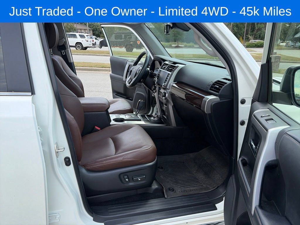 Used 2022 Toyota 4Runner Limited AWD/4WD image 16