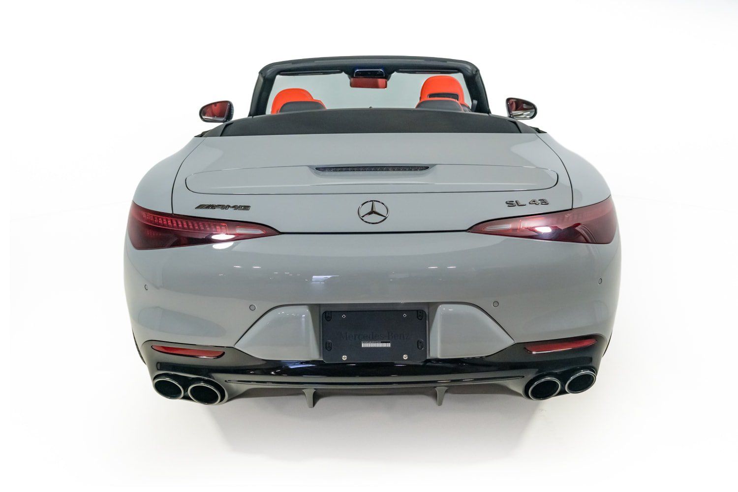 Used 2025 Mercedes-Benz SL 43 AMG w/ Driver Assistance Package image 18
