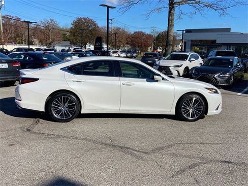 Certified 2023 Lexus ES 350 w/ Premium Package image 4