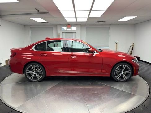 Used 2022 BMW 330i xDrive Sedan w/ Premium Package 2 image 7