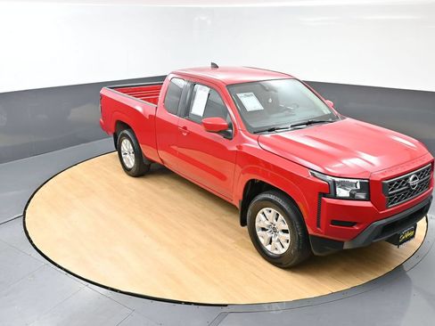 Used 2022 Nissan Frontier SV RWD image 8