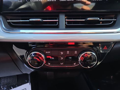 New 2026 Chevrolet Trax LT image 26