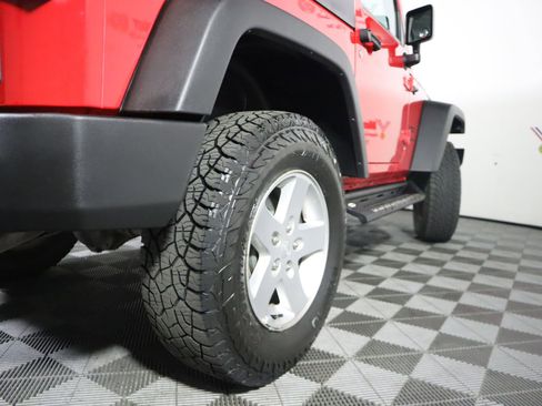 Used 2016 Jeep Wrangler Sport w/ Quick Order Package 24S AWD/4WD image 8